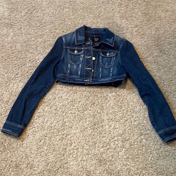 Ladies jacket… distressed denim, cropped jacket. Wings and cross on back. Sz M - Picture 4 of 9